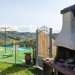 Hébergement de vacances In Tuscany With Pool & Vineyard View Lucardo