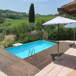 In Tuscany With Pool & Vineyard View